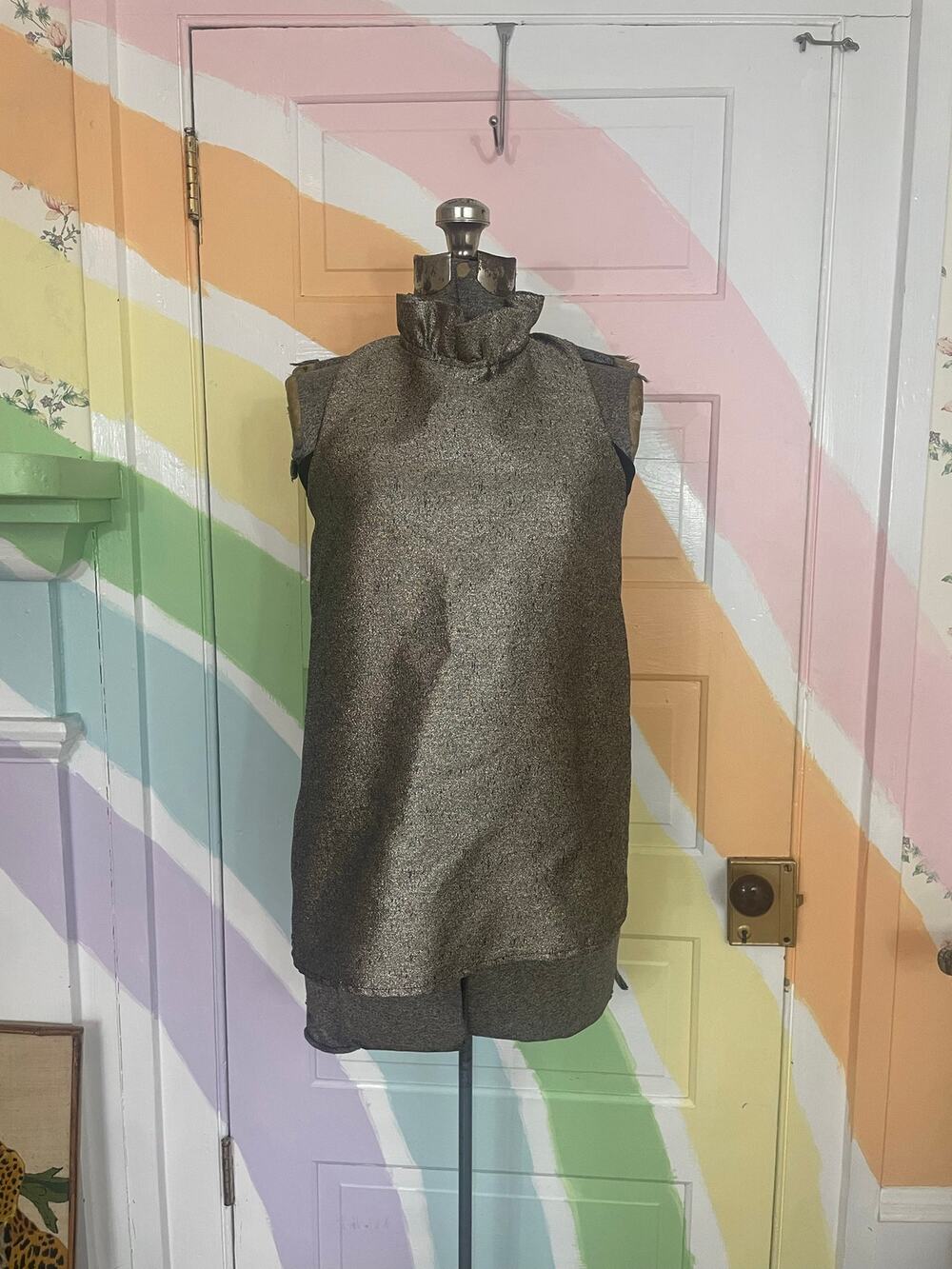 Pomander Place Mason Blouse XS Silver Metallic Tuckernuck Party Top